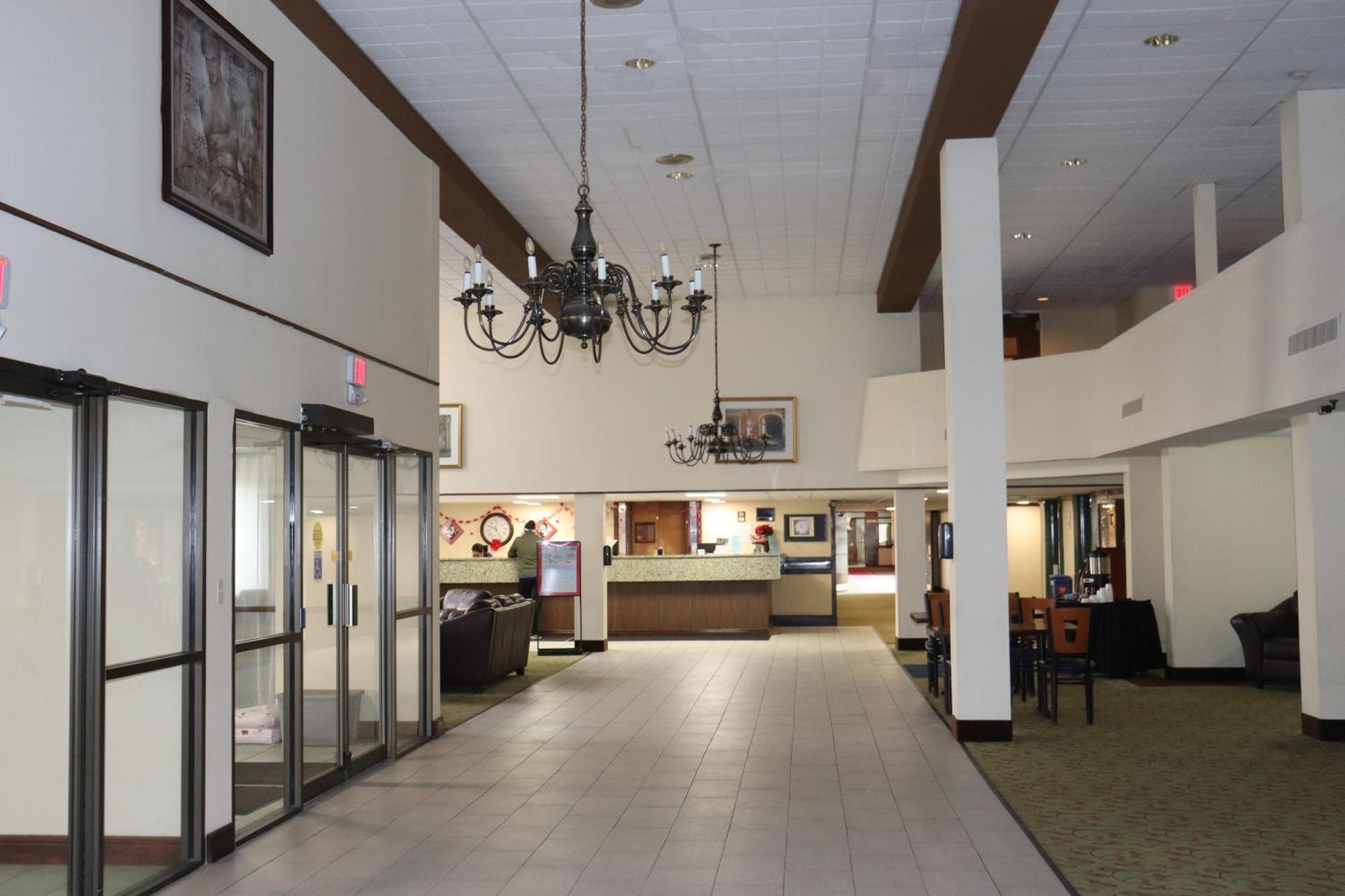 Clarion Hotel Lansing Ngoại thất bức ảnh