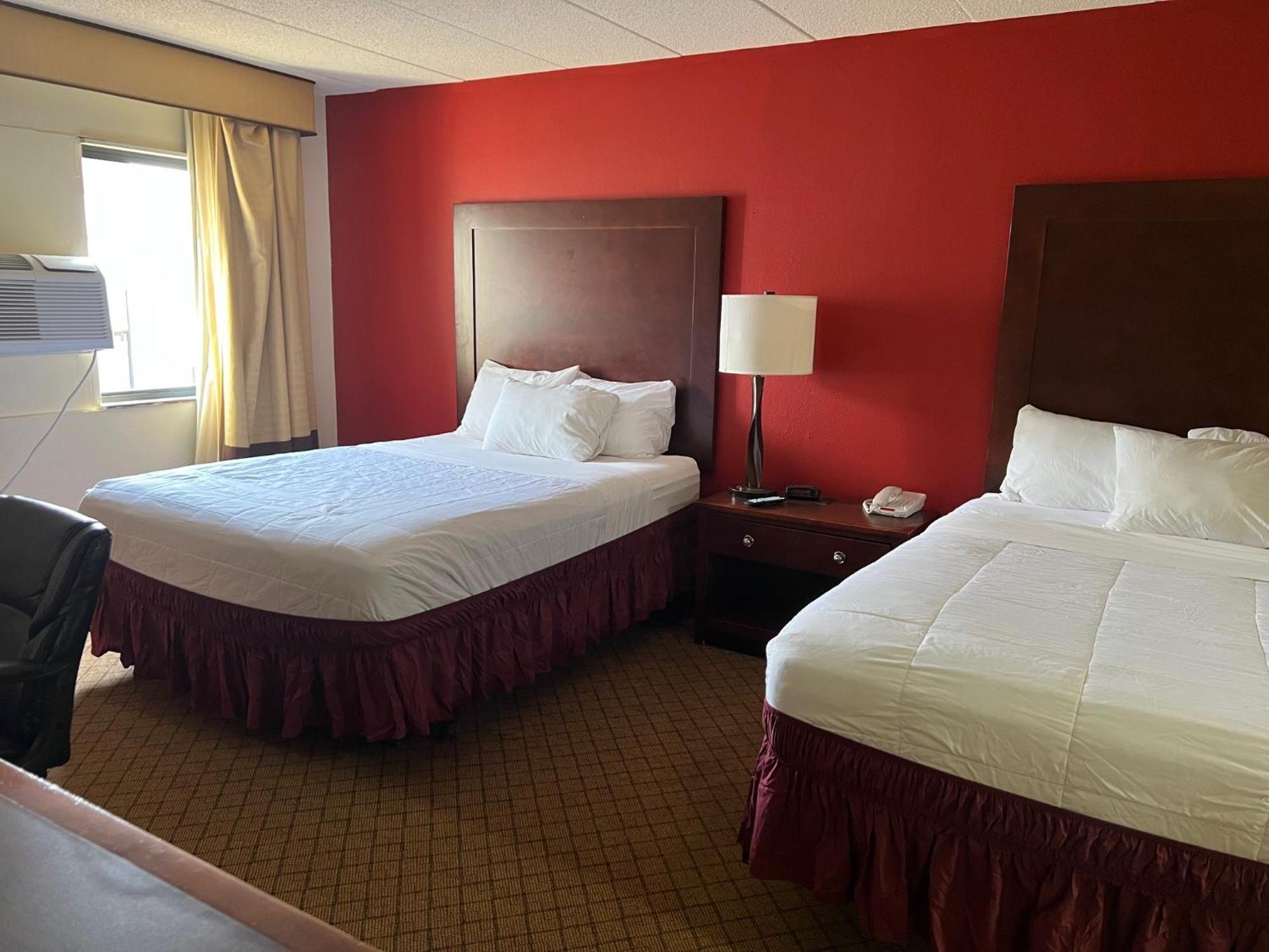 Clarion Hotel Lansing Ngoại thất bức ảnh